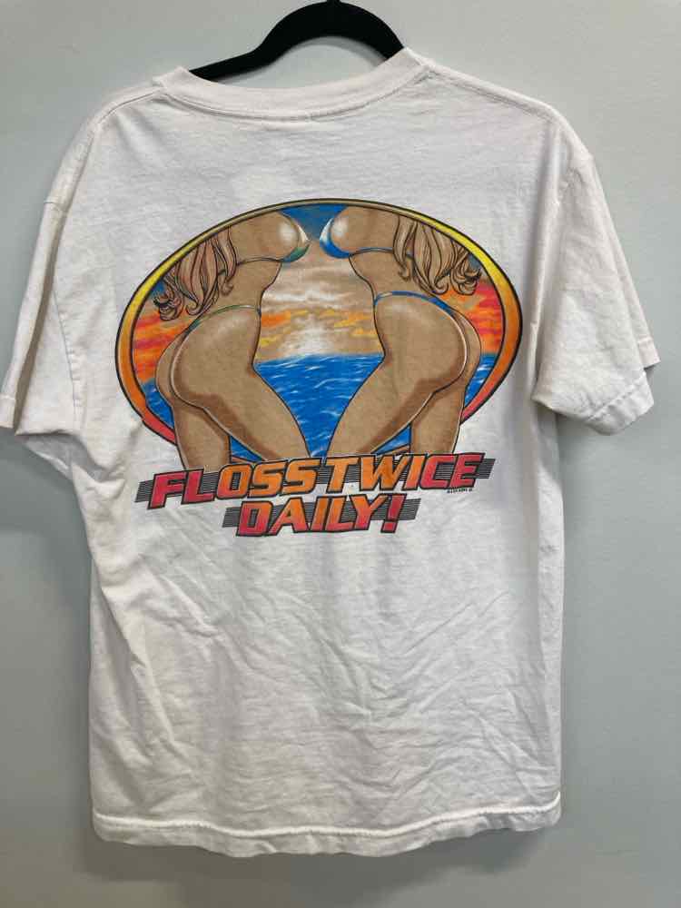 Third Eye Finds Size M white Graphic Tee