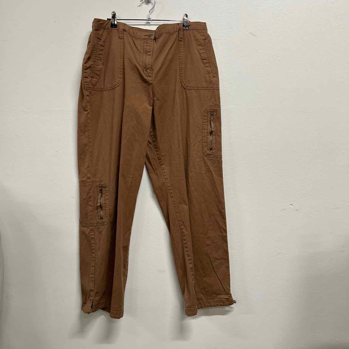 Third Eye Finds Size 3 Reg Tan Trousers