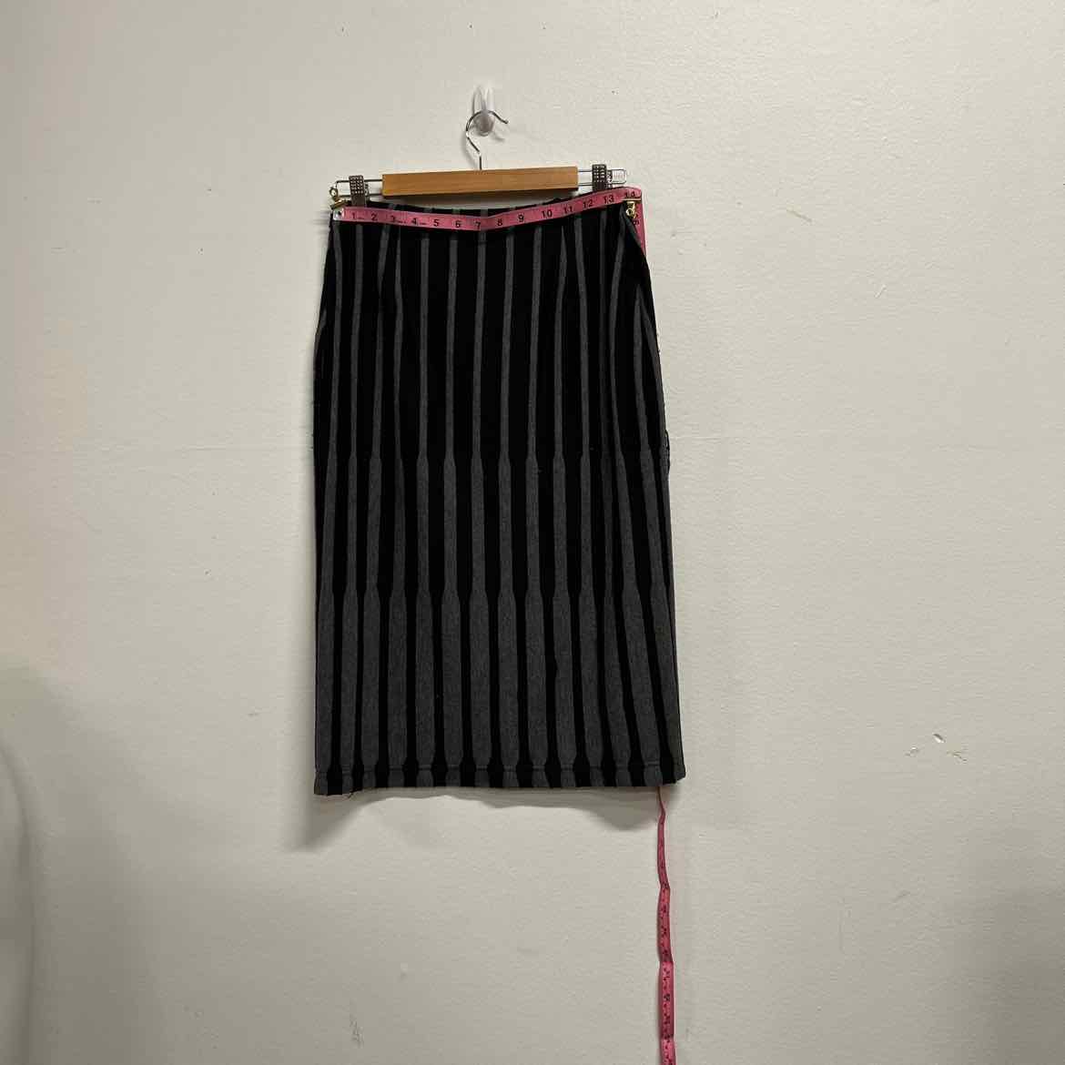 Rage City Vintage Size 6 Black Skirt